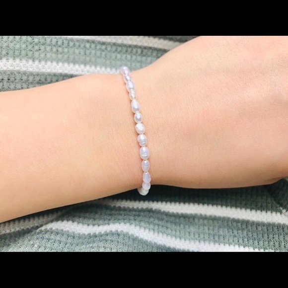 Small pearl bracelet with 14K gold-filled chain - Picture 3 of 4